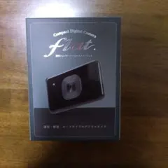 薄型コンパクトデジタルカメラ flat 本体