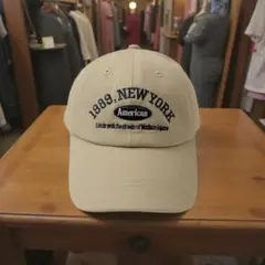 キャップ 刺繍ロゴ ニューヨーク1989 カーキ アジャスター付 重量300g