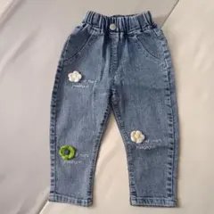 デニムパンツ 子供服　ベビー服　刺繍　 花モチーフ 90　100