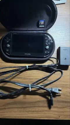 Ps vita本体（PCH-2000）&充電器&ケース&マインクラフトソフト