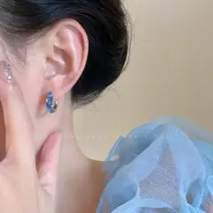 【フォロー割有】青色クリスタル　フープピアス　石