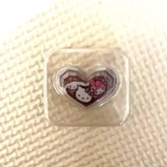 たまごっち　たまデコピアス　サンリオのサムネイル