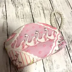 ジョリーフルールメルヘン柄ポーチ②