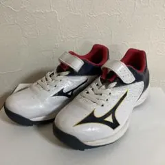 キッズ　Mizuno スパイク ホワイト/ネイビー/レッド　18.0センチ