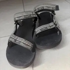 Teva スポーツサンダル ストライプ柄のサムネイル