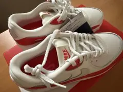 NIKE ホワイト/レッド スニーカー