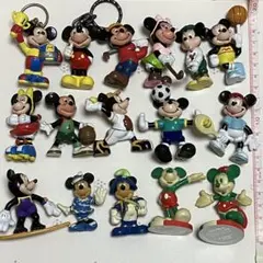 ディズニーランド開園当時のミッキーフィギュア大量&シー開園当時のフィギュア