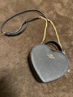 COACHアウトレット ハートクロスボディ 未使用