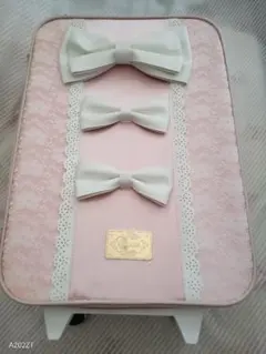 新品　LIZ LISA キャリーケース ピンク リボン レースのサムネイル