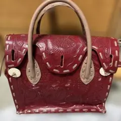 美品難ありGRACE CONTINENTAL カービングストライブスマエストラ赤