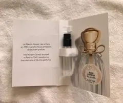 【未使用】GOUTAL PARIS ローズポンポンオードトワレ1.5mLのサムネイル
