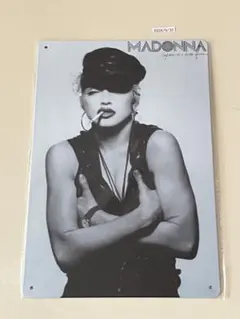 レトロ看板 MADONNA ブリキ看板