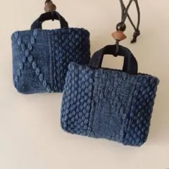 Item thumbnail for item 8b90c573-7aac-4d37-9dc3-cd4ec3d7c07a