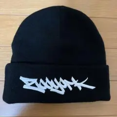Supreme Old English Printed Beanie BLACK - メルカリ