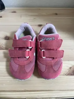 ASICS ベルト付きピンクシューズ