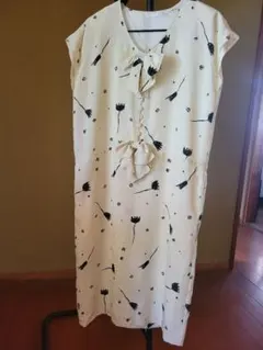 INGEBORG ノースリーブワンピース 花柄 リボンのサムネイル