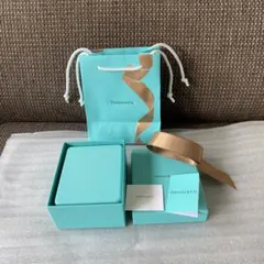 現行品　極美品ティファニー ジュエリーボックス ネックレス　空箱 ケース