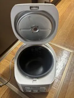 SANYO HERB RELAX 炊飯器 本体のサムネイル