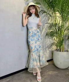 Letty Flowerシアーマーメイドスカートのサムネイル
