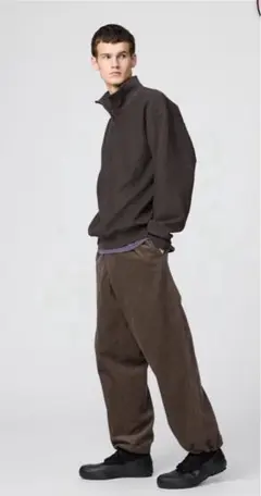 ユニクロ　コーデュロイユーティリティパンツ ダークブラウン