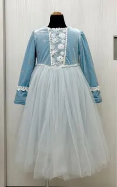 冬ドレス　FROZENアナと雪の女王　エルサドレス　中古！サイズ120cmぐらい