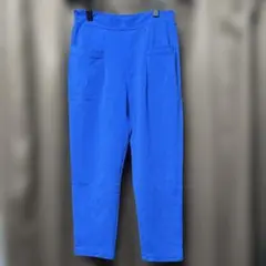 青色カジュアルパンツ ポケット付き
