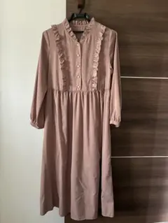 ストロベリーフィールズ　フリル付きキャメル　ロングワンピース