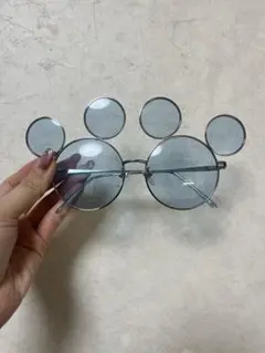 ミッキー型ブルーサングラス