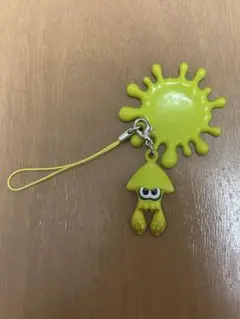 スプラトゥーン　イカ　キーホルダー　イエロー