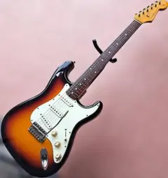 ■Fender Japan Traditional Stratocasterのサムネイル