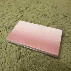 コスメデコルテ　スキンベージュシャドウ