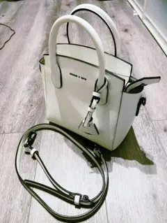 チャールズアンドキース クラシック ダブルトップハンドルバッグ