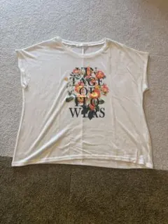 【ボナジョルナータ】花柄Tシャツのサムネイル