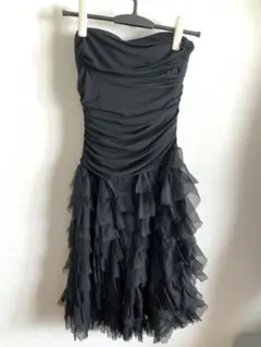 【BCBGMAXAZRIA】ブラックチュールドレス　ストラップレス　膝下丈　XS
