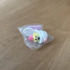 たまごっち　まるっち　フィギュア