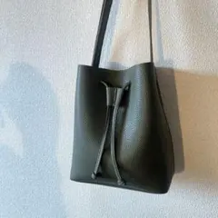 Item thumbnail for item 2b98bbe9-3a4a-4b1d-8874-904383c16f5b