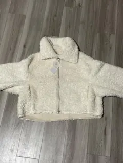 リバーシブルフェイクムートンショートブルゾン