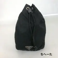 PRADA プラダ ナイロン ロゴプレート ポーチ ブラック レディース