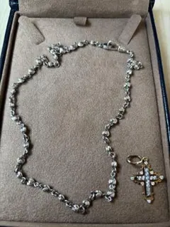 Loree Rodkin 18K スカルモチーフ フープピアス 両耳用 - メルカリ
