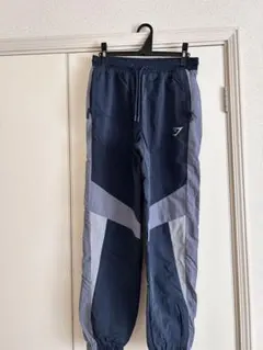 GYM SHARK ナイロン　トラック　パンツのサムネイル