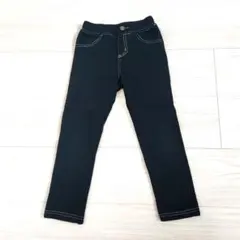 黒のスキニーパンツ（バックポケット付き）