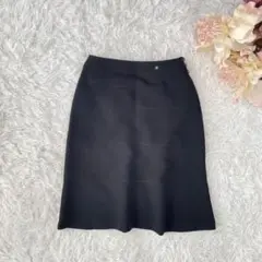 courrèges Aラインパネルフレアスカート（38）黒系　　膝丈　キレイめのサムネイル