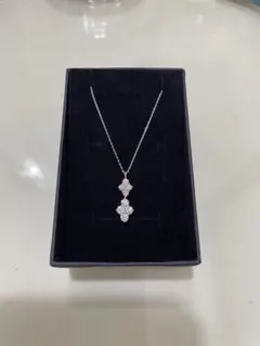 ☆新品未使用☆K18WGテーパーカットダイヤモンド0.33♡ハートネックレス☆