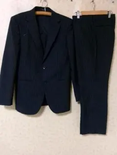 104617　コムサイズム　シングルスーツ上下　紺ストライプ　背抜き　M