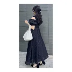 GRL ドット柄フリルオフショルダーフレアロングワンピース[ru1165]