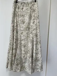 cepo 美品 花柄 ロング フレアスカート Mサイズのサムネイル