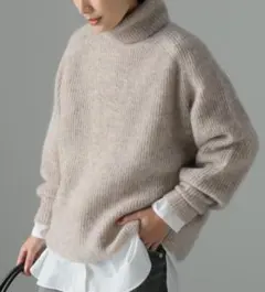 美品　サヤカディヴィス　SAYAKA DAVIS モヘア タートルニット　グレー SAYAKADAVIS（サヤカディヴィス）の「【SAYAKADAVIS/サヤカ デイヴィス