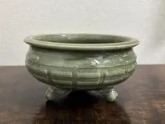 中国　龍泉窯　青磁　神獣持ち手　執壷　水注　C　R5199 青磁鎬文壺 龍泉窯 - 京都国立博物館 館蔵品データベース