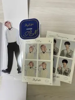 スキズ　ファミマ　アクスタ　stray kids