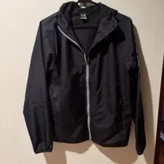 UNDER ARMOUR ウインドブレーカー　パーカー　黒